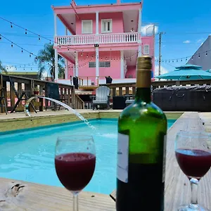Libertad Inn Lares